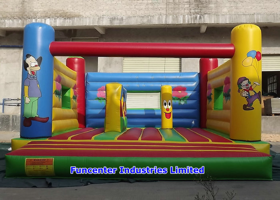 बच्चों के लिए Inflatable उछाल वाले कैसल फूल पैटर्न उच्च टिकाऊपन सामग्री बजाना