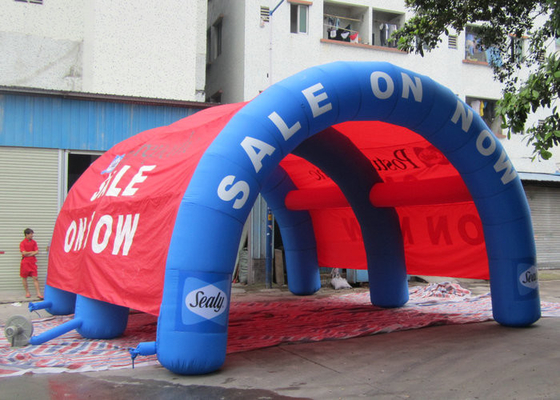 OEM कस्टम तंबू उड़ा, आर्क आकार Inflatable परिवार तंबू 8x6x4.5m आयाम