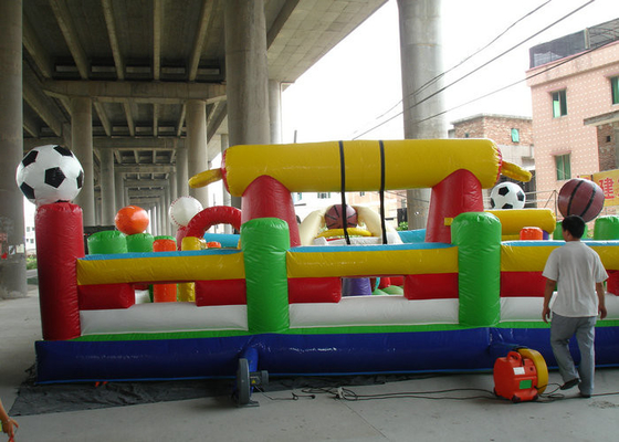 खेल थीम्ड आउटडोर फुलाते पार्क, वयस्कों के लिए 1 वर्ष की वारंटी Inflatable पार्क