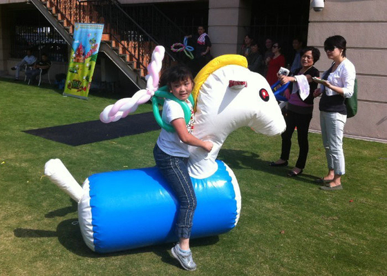मज़े खेलना Inflatable खेल खिलौने सुरक्षित पीवीसी तिरपाल Inflatable हॉर्स रेसिंग
