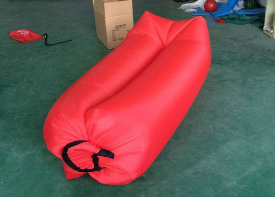 आसानी से समुद्र तट आराम के लिए Inflatable सोफा बिस्तर रंगीन मुद्रण का भार उठाते