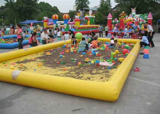 पानी बॉल खेलने के लिए अनुकूलित Inflatable स्विमिंग पूल 10mx6m उच्च टिकाऊपन