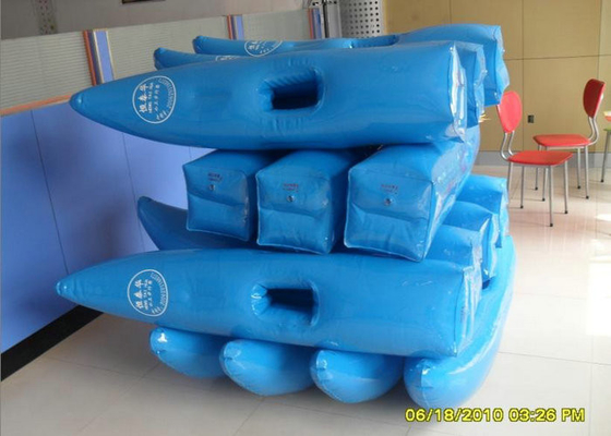 पानी पर चलना Inflatable जल खिलौने अच्छी उपस्थिति पीला शू खेलों