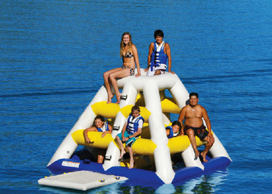 चढ़ाई प्रकार Inflatable पानी के खिलौने सीई के साथ सशक्त नेट अंदर सफ़ेद