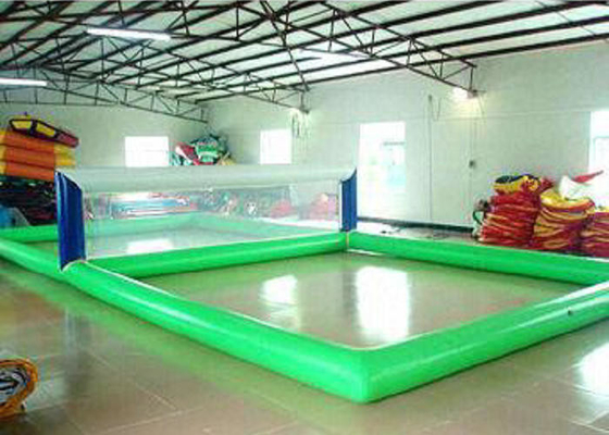 खेल का मैदान खेल Inflatable वॉलीबॉल कोर्ट 12mx6m आयाम 2 साल की वारंटी