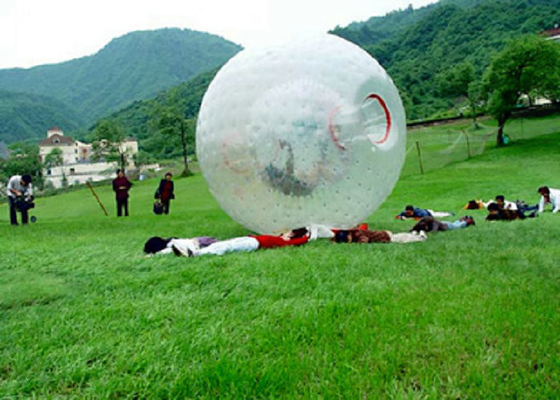 घास का मैदान Inflatable आउटडोर खिलौने 2.2 एम 2.6 मीटर व्यास Zorbing रोलर बुलबुला गेंद