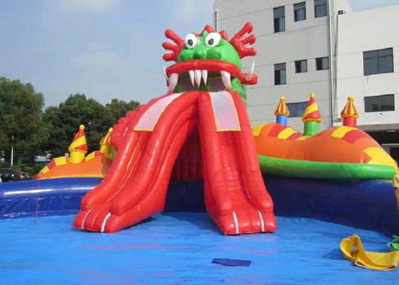 पूल स्लाइड के साथ प्लेटो पीवीसी Inflatable जल पार्क डबल सुई सुरक्षित सिलाई