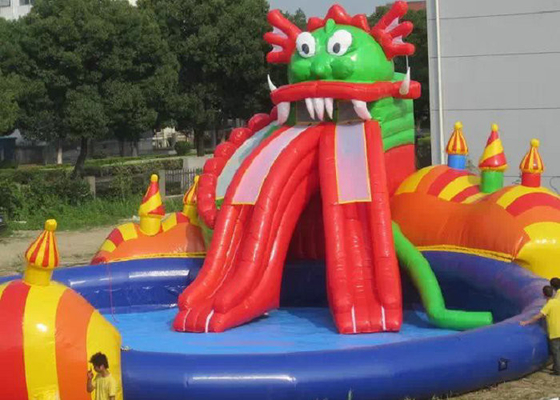 पूल स्लाइड के साथ प्लेटो पीवीसी Inflatable जल पार्क डबल सुई सुरक्षित सिलाई