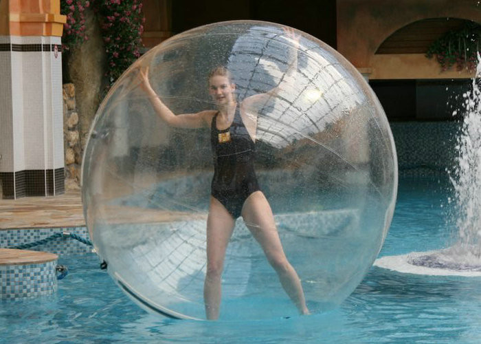 साफ TPU Inflatable बुलबुला गेंद 1.8m - 3.0.एम व्यास के लिए पानी चलना